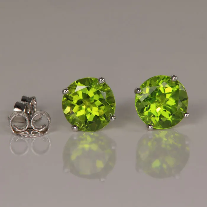 vendorunknown Earrings 14K White Gold Peridot Stud Earrings 296 Carats
